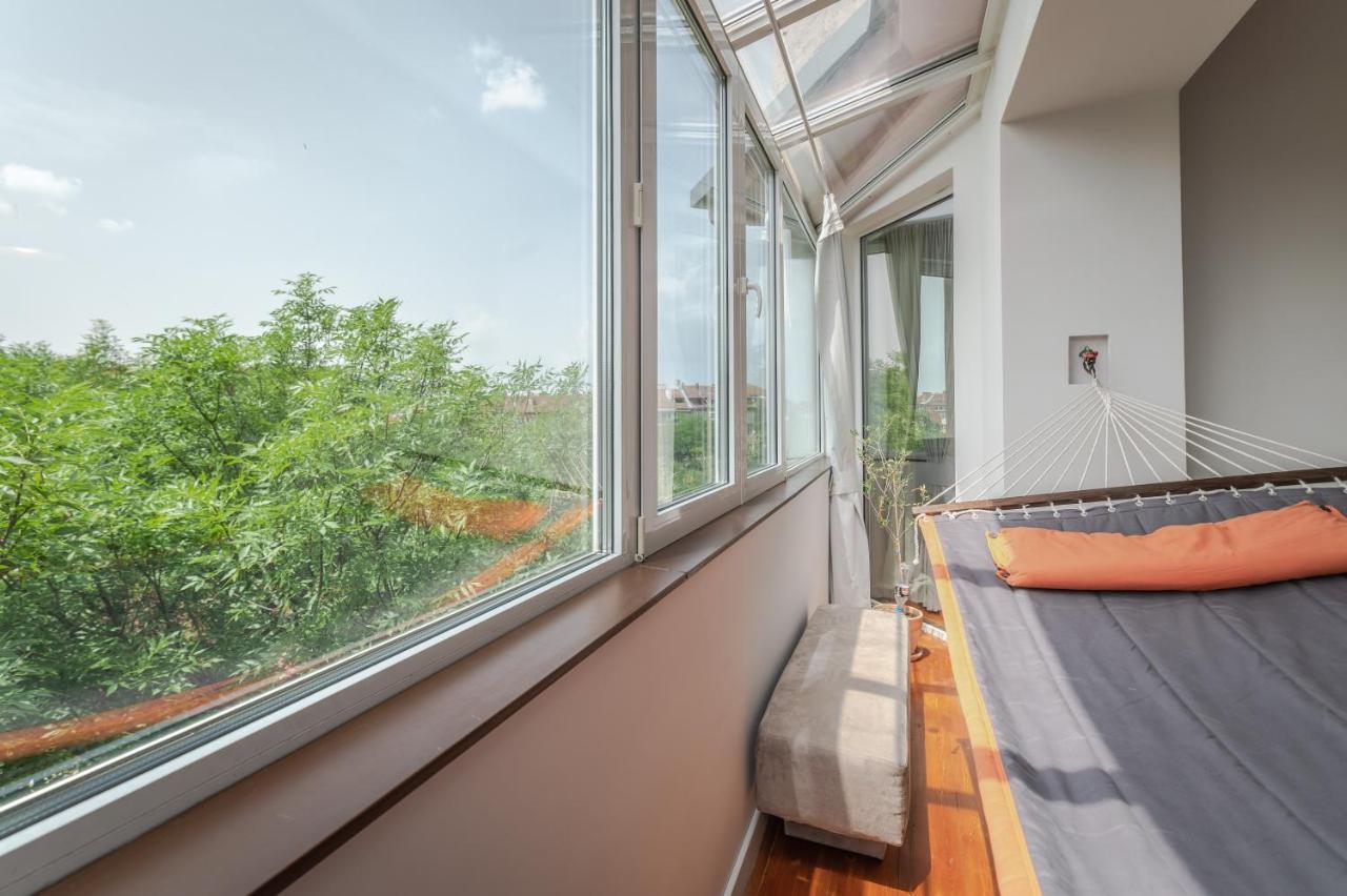 Апартамент Flamingo Flat /two-bedroom With Balcony\ София